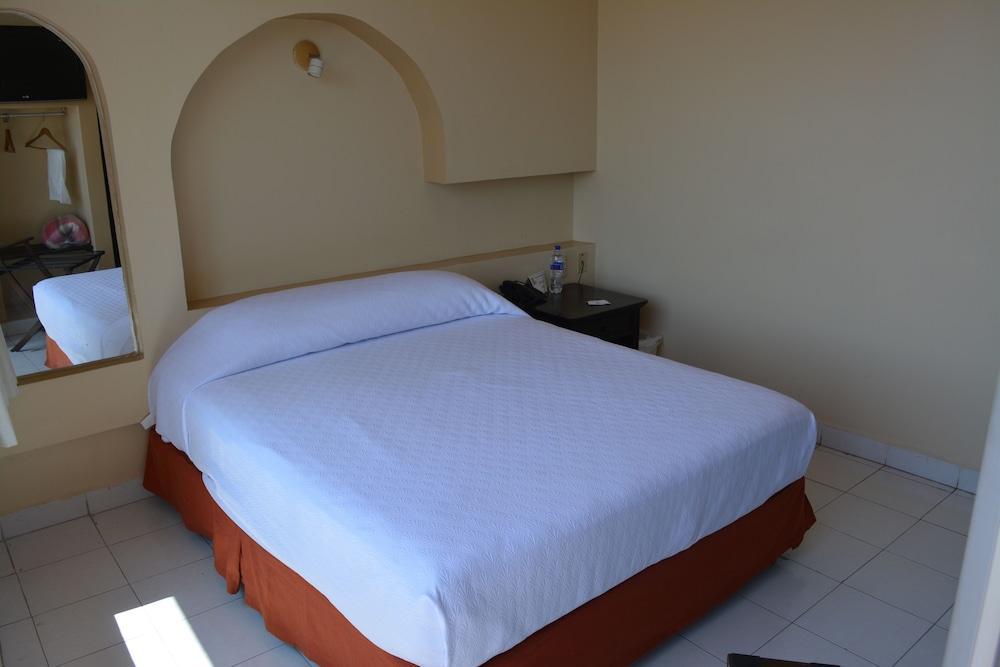 Hotel Del Parque Ciudad del Carmen Luaran gambar